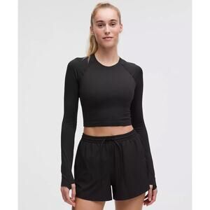 Lululemon black cropped swiftly tech long sleeve - size 4